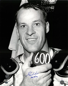 Gordie Howe Autographed and Inscribed "Mr. Hockey" 16x20 B&W Photo (FSC & JSA)
